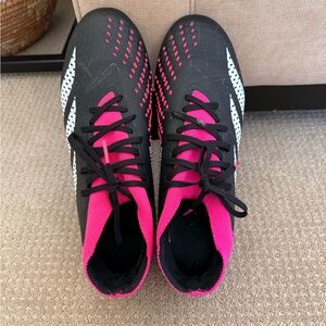 Men’s Adidas Predator Accuracy.2 FG soccer cleats